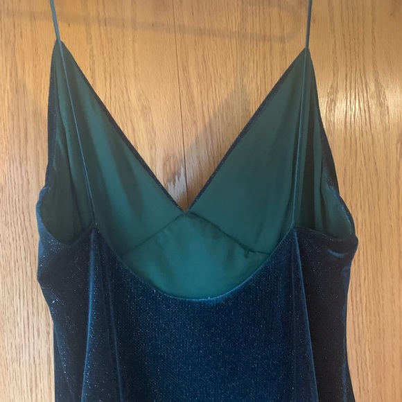 Lovers and Friends Rebel slip dress dark green velvet - Picture 4 of 9